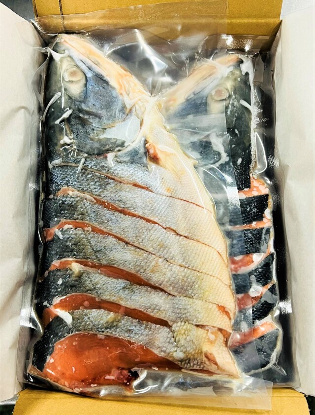 2022　新巻鮭姿切身　イメージ2